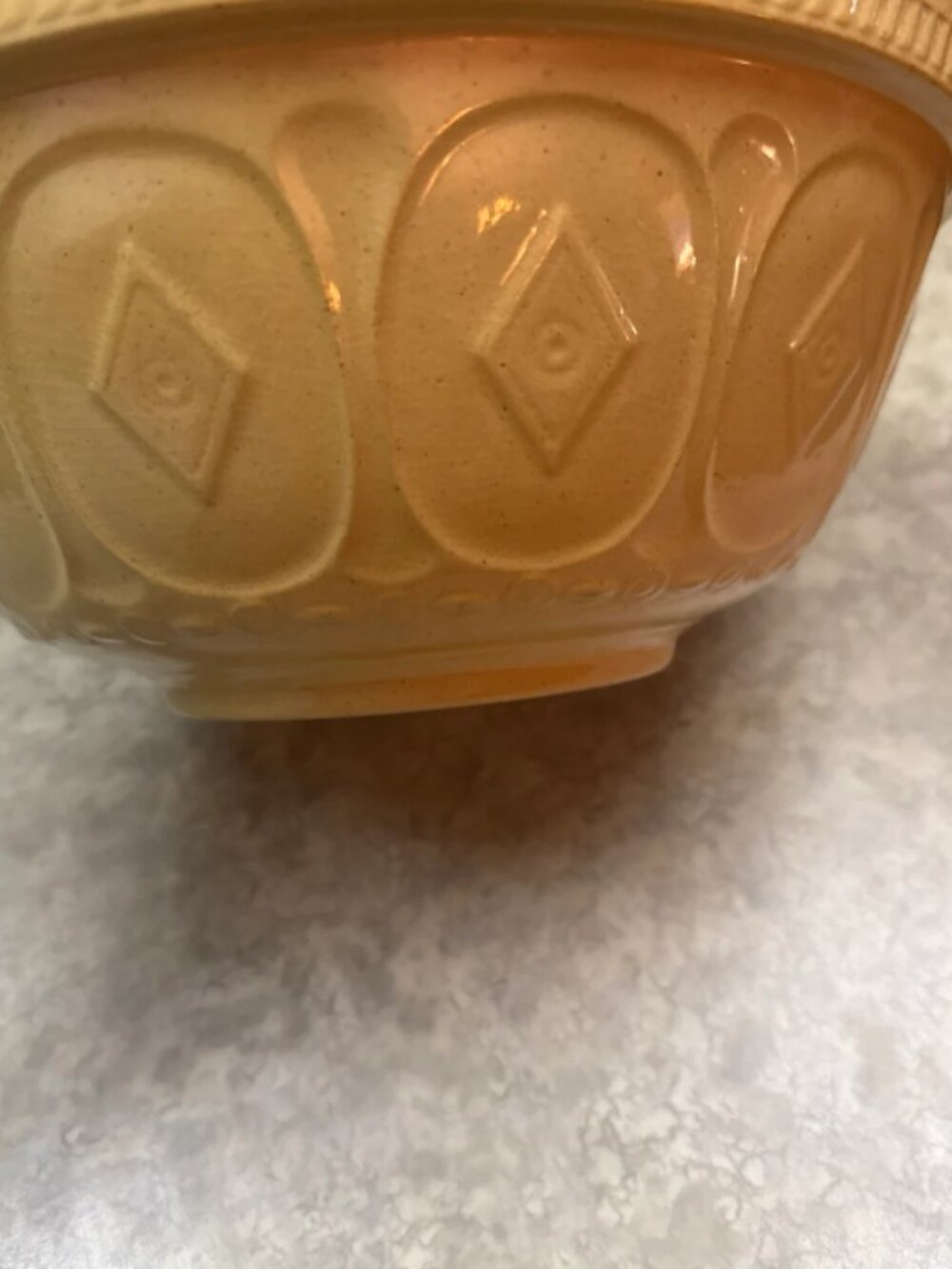 Vintage 1929 T.G. Green & Co. "Gripstand" yellow earthenware mixing bowl